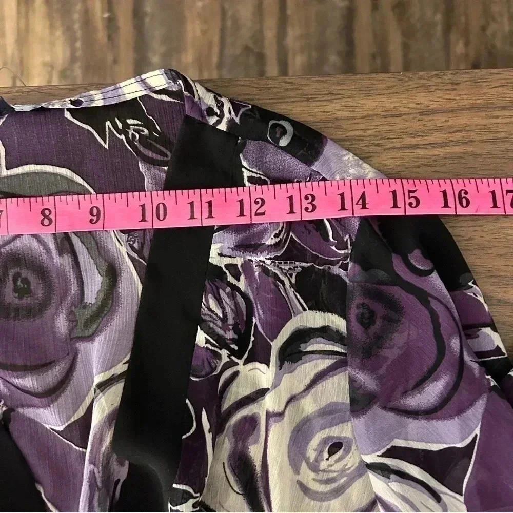 NWT Reitmans Purple Floral Smocked Blouse Size M Sheer V-Neck Peplum Top - Picture 8 of 12